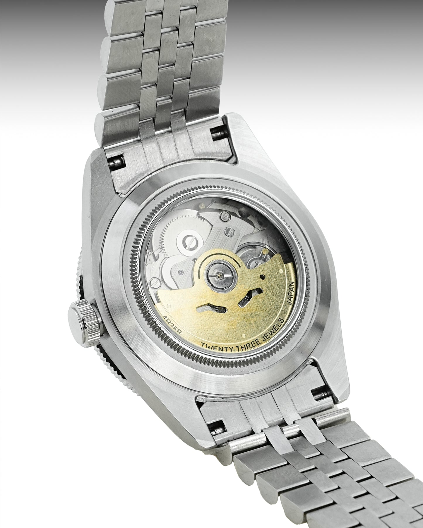 Black bay | Deep Red