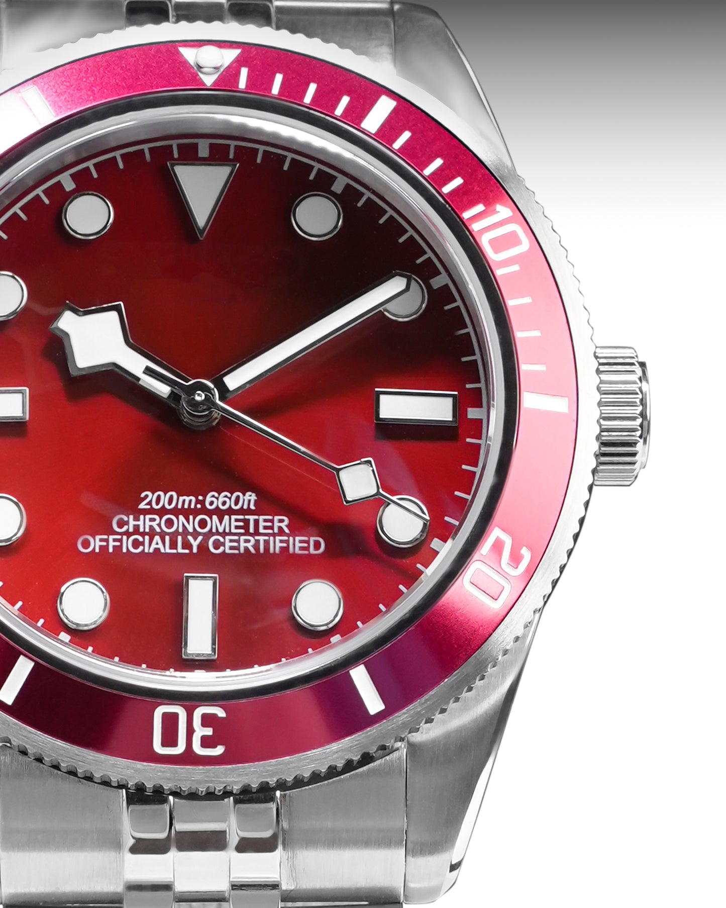 Black bay | Deep Red